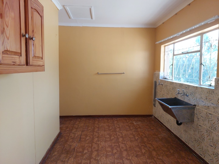 To Let 3 Bedroom Property for Rent in Suidrand Free State
